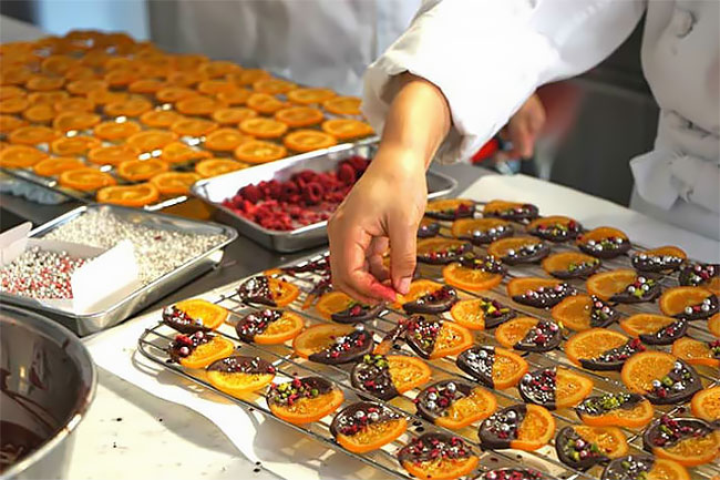 Hebat Banget, Ada Kapal Yang Bisa Dimakan Bikinan Murid-Murid Jepang
